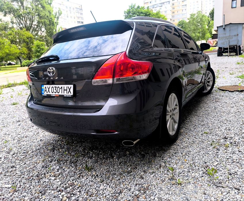Продам Toyota Venza  газ, бензин.