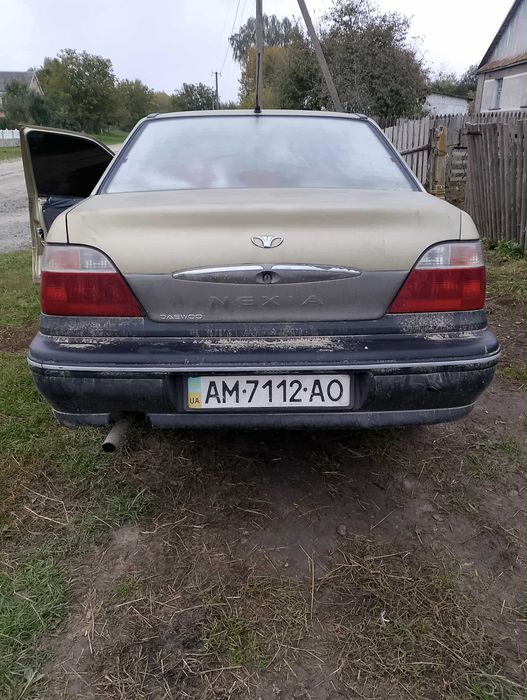 Продаж авто нексія