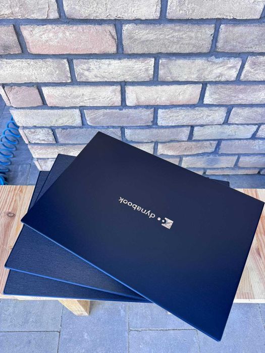 16GB RAM/15.6 IPS/Toshiba Dynabook X50/Бери для роботи,навчання/модем