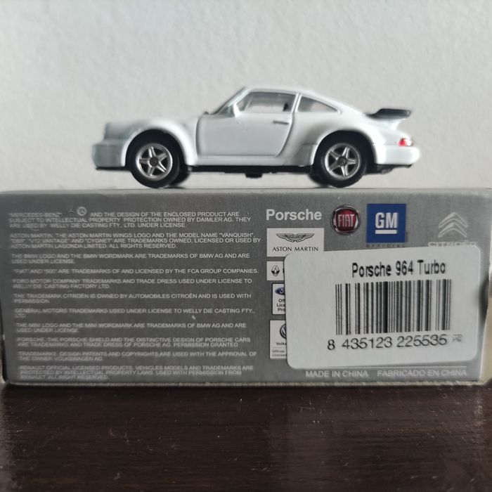 Carrinhos fiéis escala 1/60