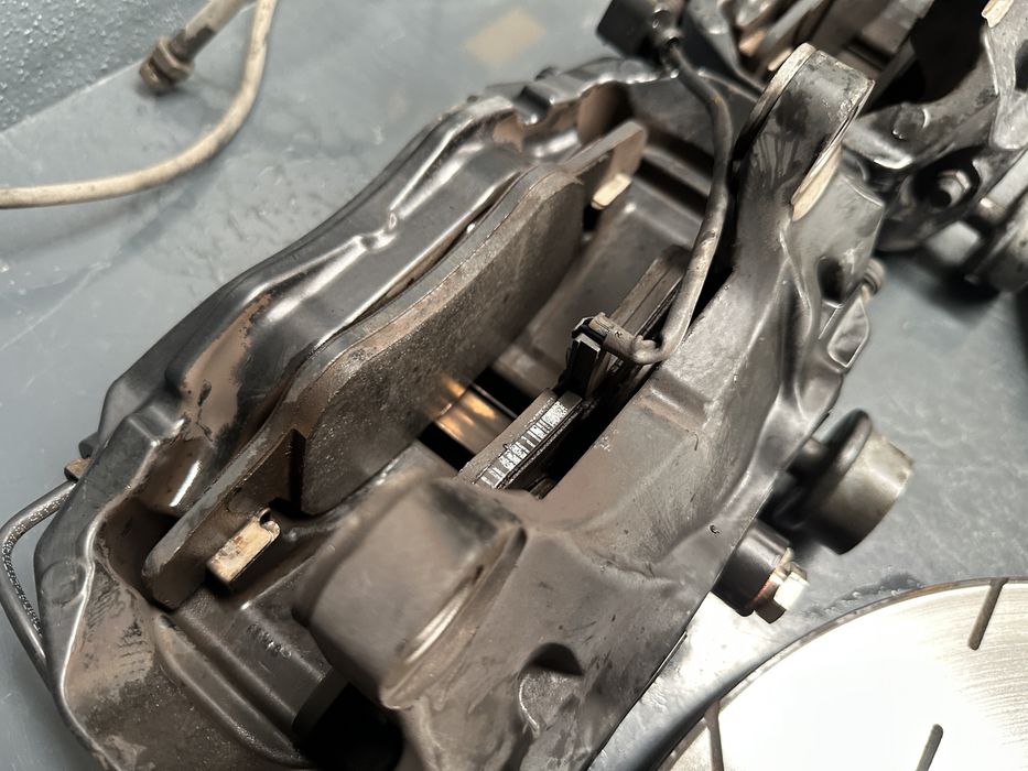 Travagem VW / Audi 4 pistons 340mm – completa