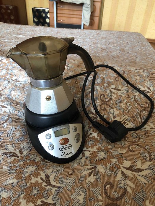 кововарка електро гейзерна Delonghi Alicia EMC2 на 2 чашки