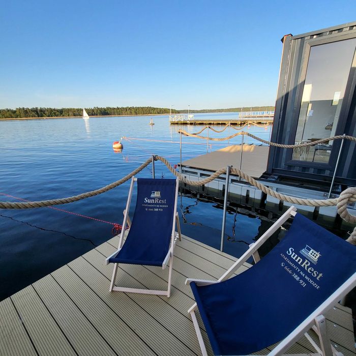 Domek nad jeziorem (Na wodzie)