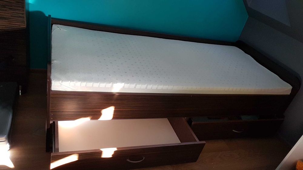 Łóżko 90x200 wraz z materacem