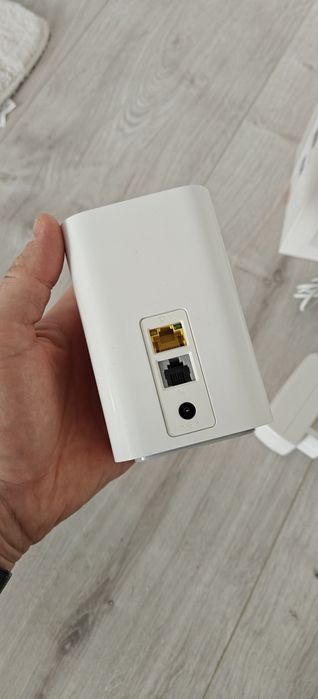 Wi-Fi роутер 3G 4G LTE модем Huawei E5180s-22