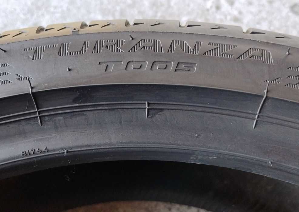 Шини літні R21 245/40 Bridgestone Turanza T005