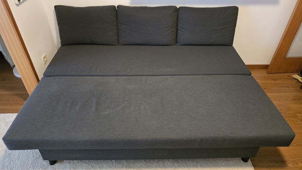 VENDIDO Sofá-cama 3 lugares