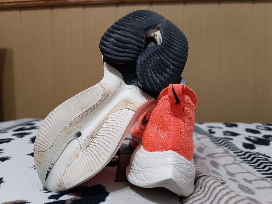 Nike AirZoom C19925-800