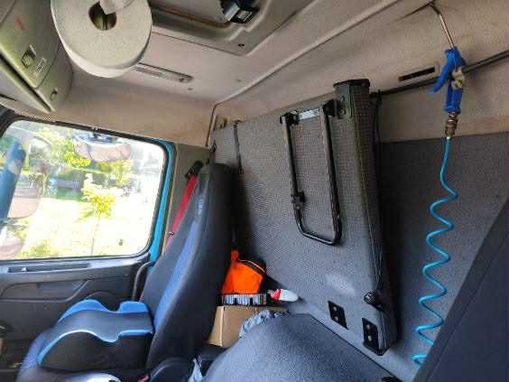 Volvo FM 420 – samochód ciężarowy z ramą 3 oś| 2011 | Automat | Diesel