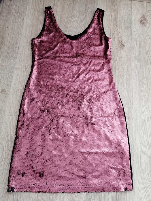 Bonprix Sukienka z cekinami Bodyflirt w rozmiarze 36/38
