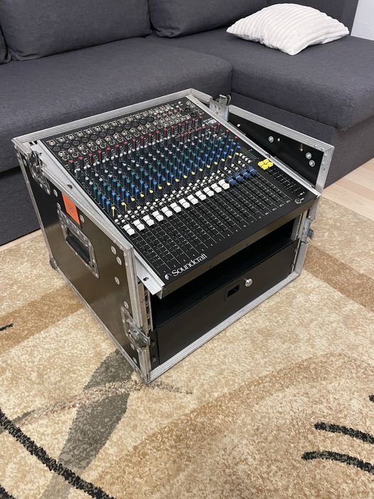 Mixer Soundcraft Spirit M12 + Case