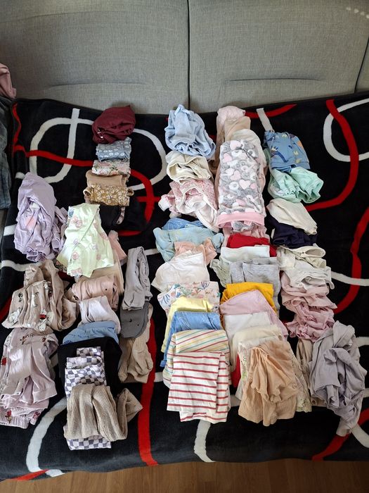 Ubranka dla dziewczynki rozmiar 98-104