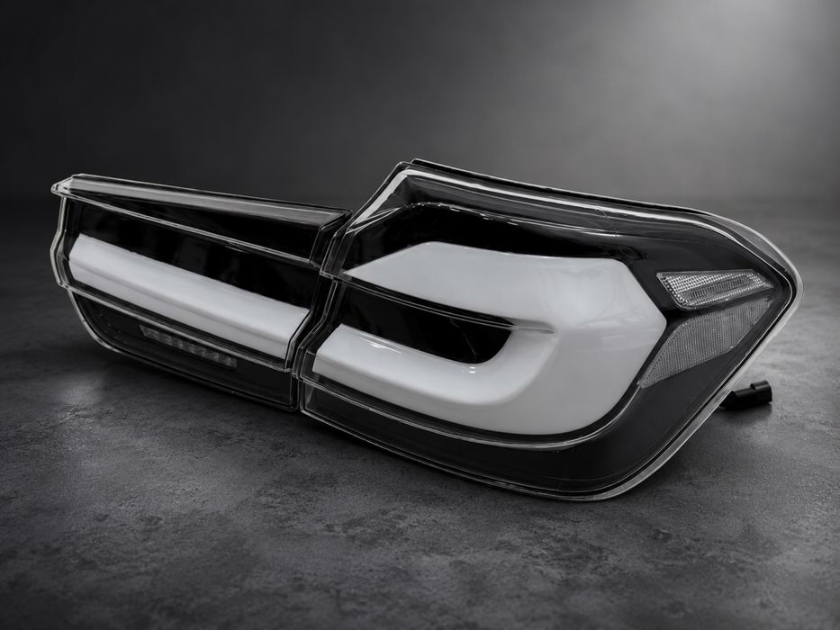 Задні ліхтарі/стопи BMW F30 в G-стилі
