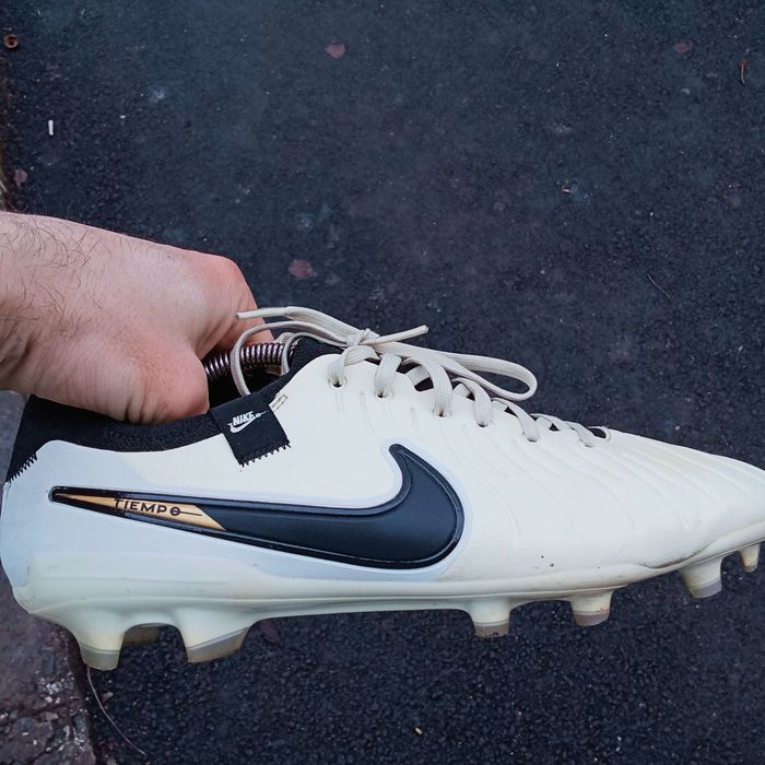 Nike Tiempo Legend 10 Pro 43 розмір 27.5 см.
