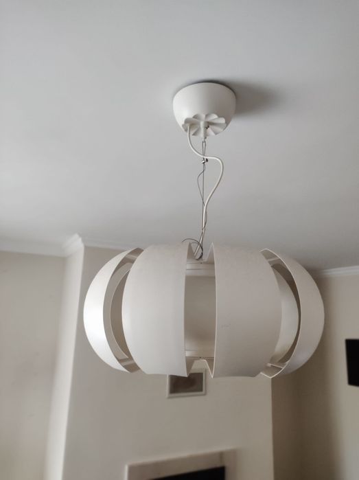 Candeeiro suspenso metal branco