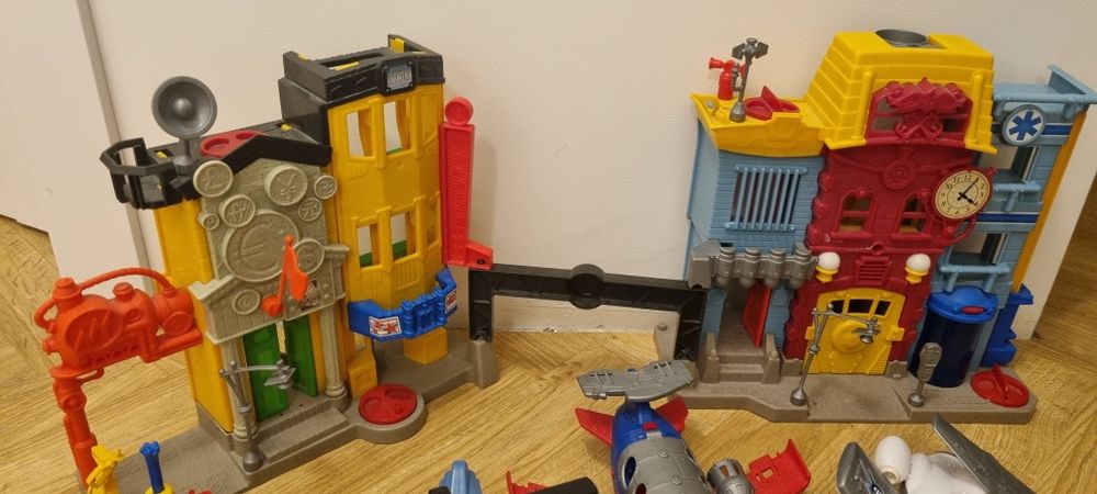 Imaginext Fisher price centrum ratunkowe samolot holownik helikopter