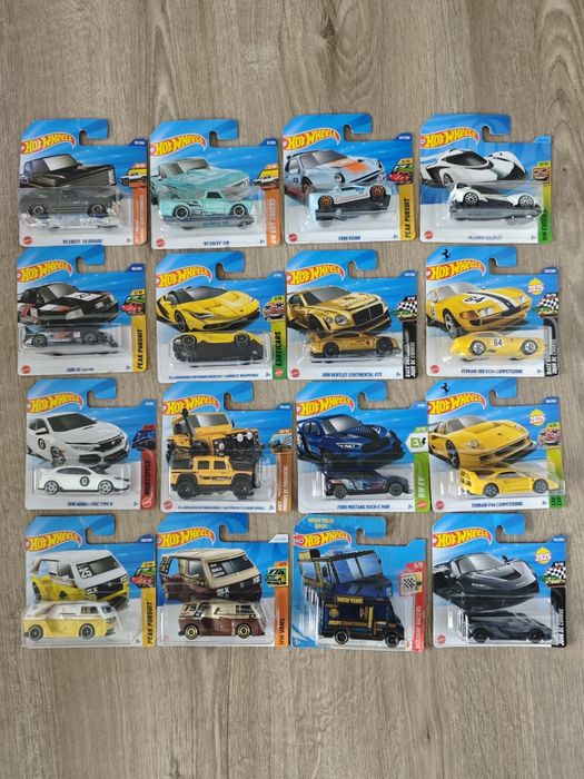 Hot Wheels antigos e recentes