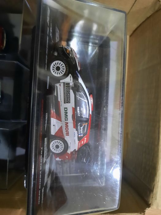 Miniaturas diversas 1/43