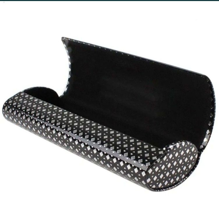 Damskie etui na okulary