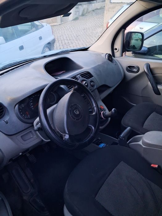 Renault kangoo de 2008 salvado