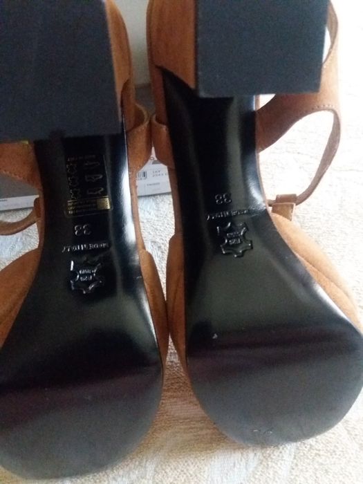 Sandalias grelis 38.preço  original 165 euros