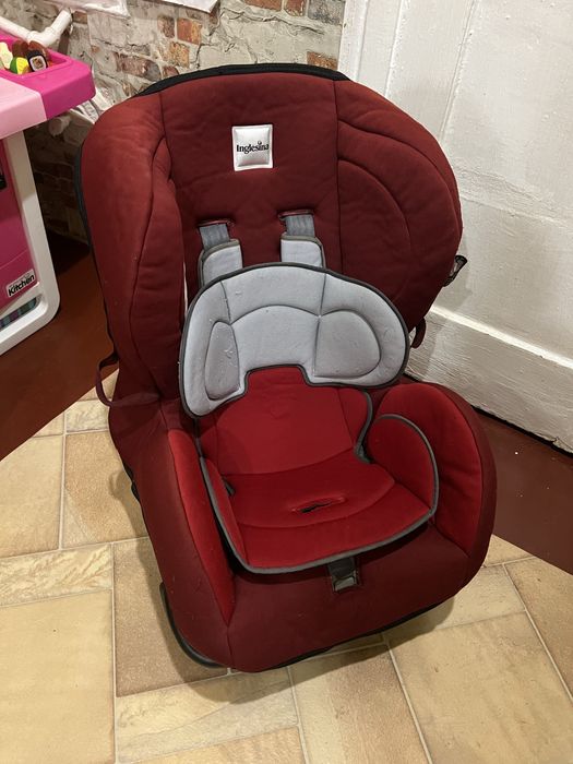 Дитяче автокрісло 0-18