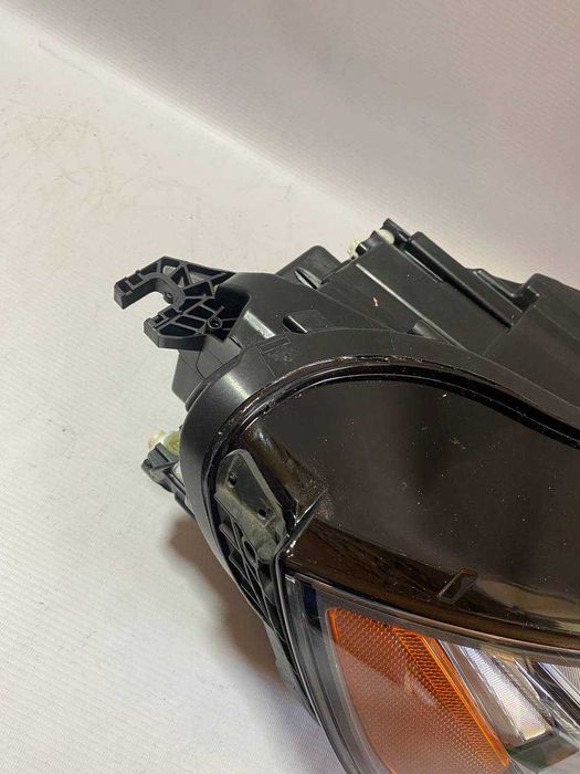 Фара Audi Q5 Full led USA права 20-24