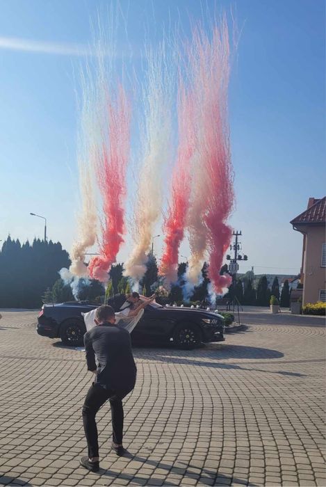 Auto na wesele do ślubu Jaguar Mustang kabriolet Mercedes wynajem busa