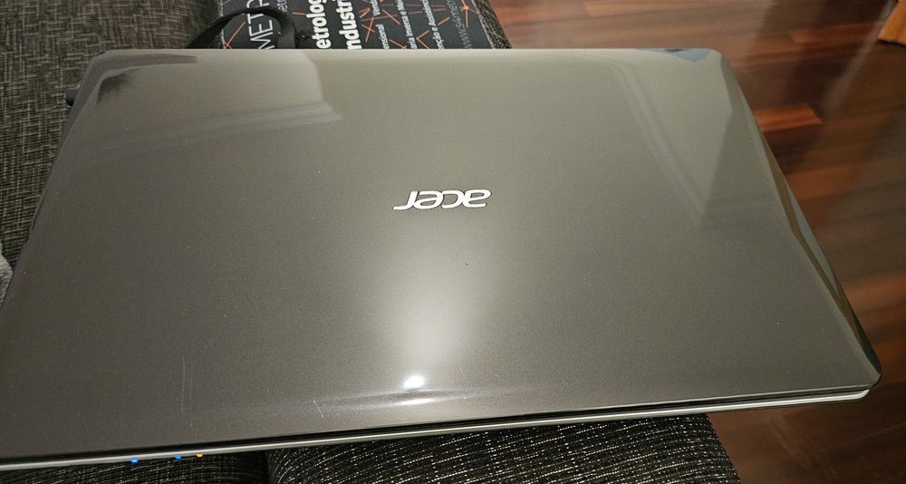 Portátil  ACER  com disco SSD