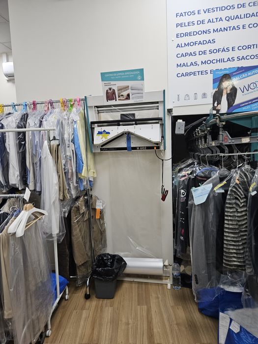 Trespasse Lavandaria Joaninha no Centro Comercial Serra Nova,.