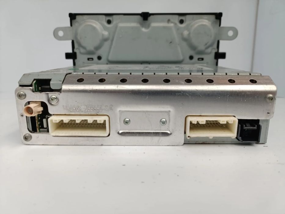 Rádio / auto-rádio OPEL Vivaro B Furgão (X82)