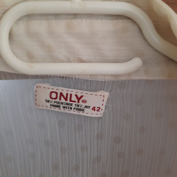 Bluzka damska transparentną w groszki rozm.42