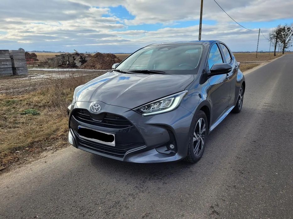 Toyota Yaris 2024 * podgrzewana kierownica * podgrzewane fotele * LED