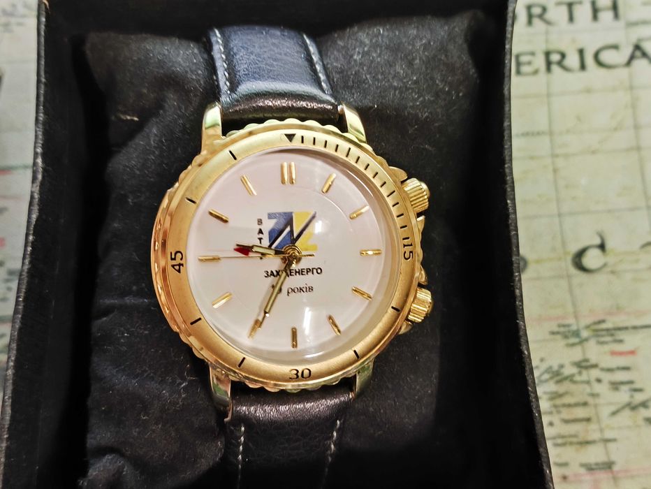 Новые часы Полет Будильник 10 лет ВАТ Західенерго (механические)