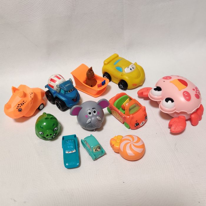 Комплект іграшкових машинок 11 шт