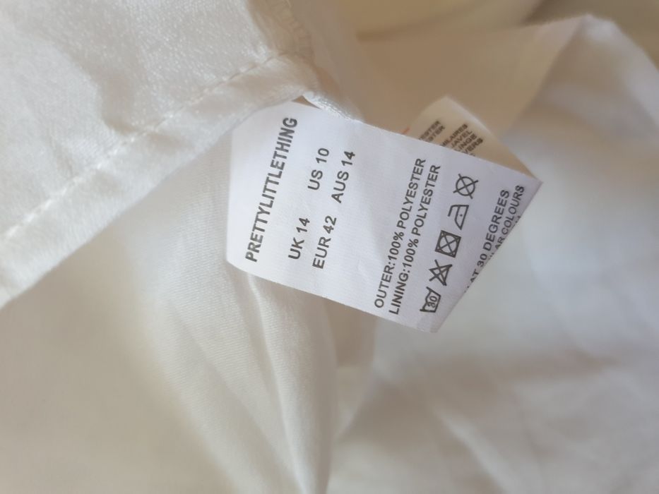 Śmietankowa sukienka na ramiączka L, dekolt