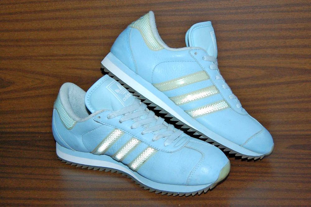 Кроссовки ADIDAS р.40-41 original VIETNAM