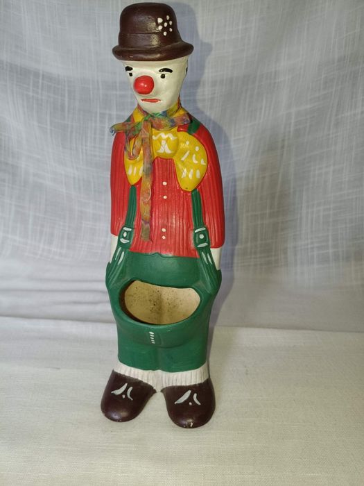 Figurka smutny klaun doniczka osłonka