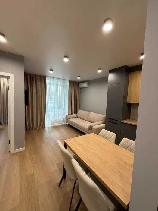 1к квартира 44м², Варшавський плюс, Виговського 40/12, низький поверх