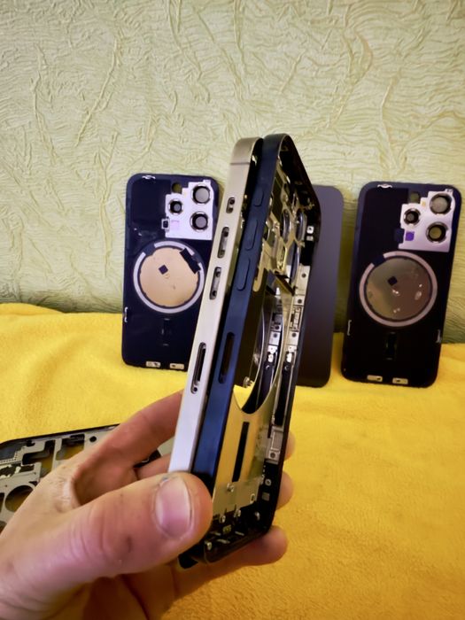 Iphone 15 Pro задняя крышка,рама,корпус Original