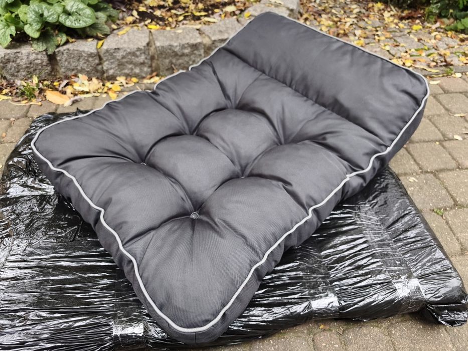 Wygodne, nabite legowisko dla psa 80x52 cm