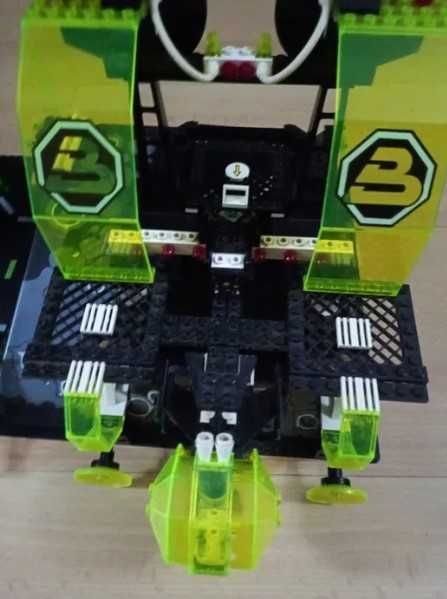 Lego System 6988 - Base Blacktron Alpha Centauri