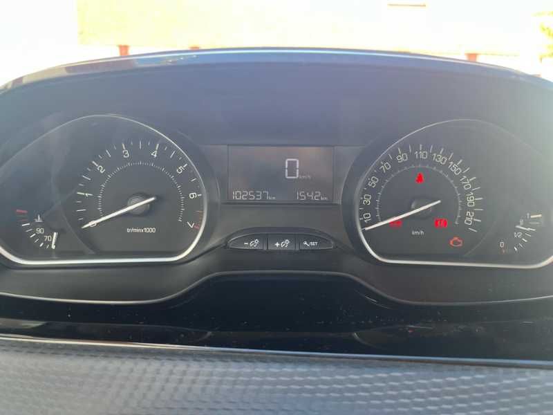 Peugeot 2008 1.2 PureTech Style