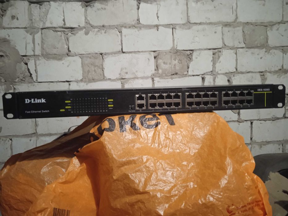 Коммутатор D-Link DES-1026G