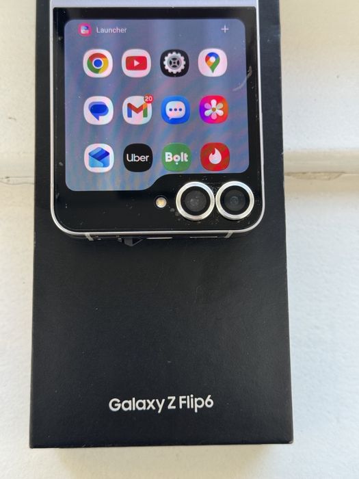 Samsung Galaxy Z Flip 6 C/Novo