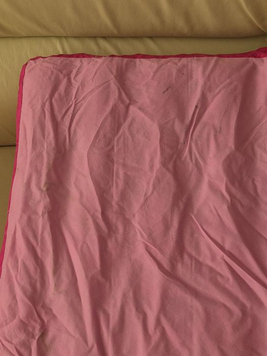 Saco cama e colchão insuflável integrado