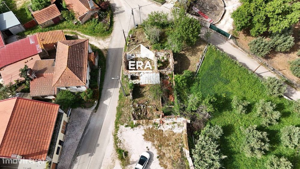 Ruína em Abiul com 450m2 de terreno