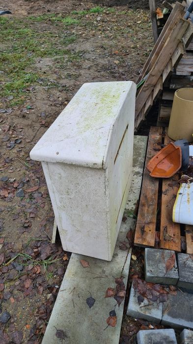 Sprzedam skrzynkę  elektryczną na budowę