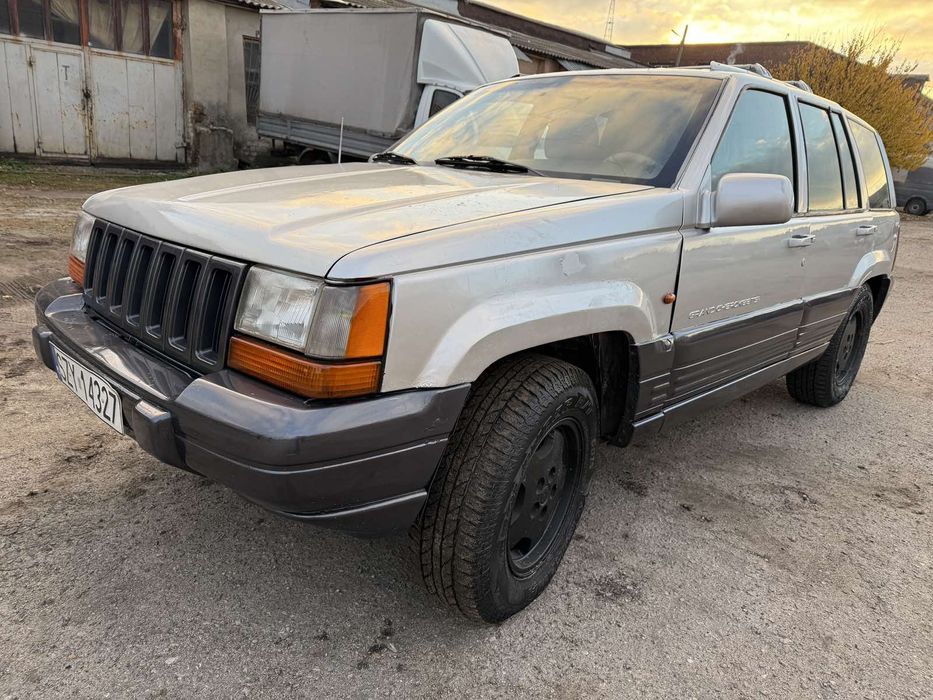 Авто на реалізації!Авто в Україні у Харькові! Хороший на повному приводі джип! Кузов цілий. Турбіна без проблем! Топлівна без нарікань! Двигун працює гарно без нарікань! Ходова норм! Повний привід працює без проблем! Коробка норм. Електроніка без проблем! • Салон норм. Доки ок! • 

Машина кожен день на ходу, торг на каву! • 

По домовленостям можлива доставка на позицію та перекраска авто! Пишить на Вайбер скину відео про авто! Авто для ЗСУ!