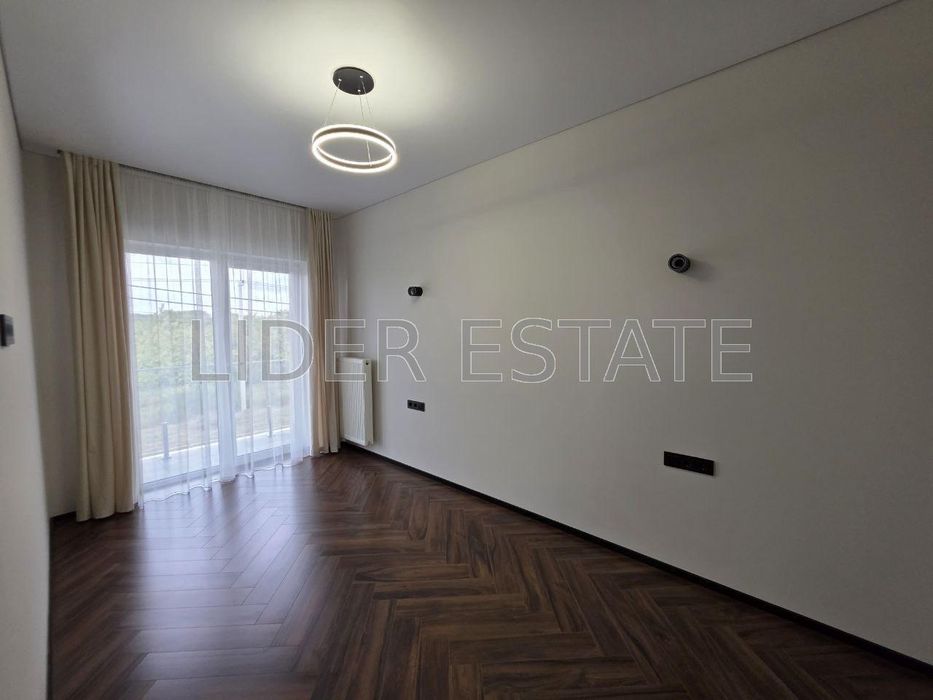 Продаж 4 кімнатного котеджу,таунхауз,Ужгород